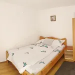 Casa Ysa Vama Veche